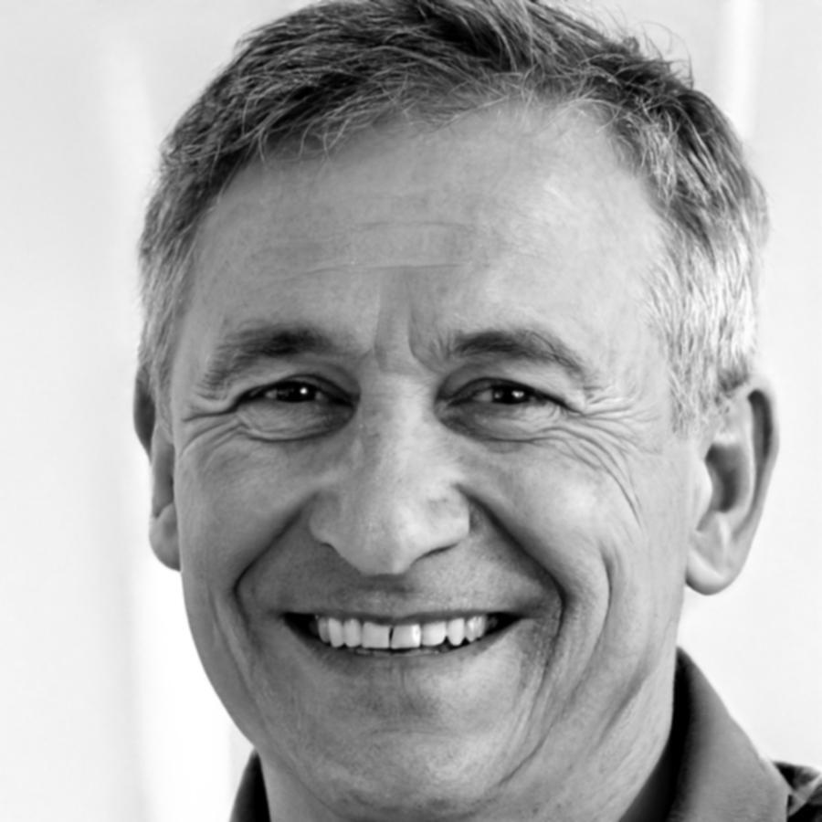 Financial educator Callum Rafferty presenting at maravithon community workshop